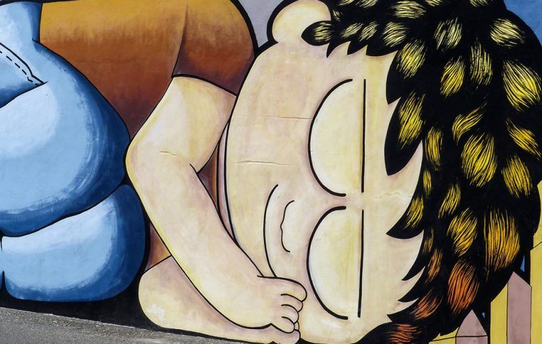 Manu Sanz arte urbano en Monòver, Valencia