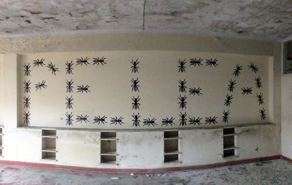 arte urbano antpintura, hormigas obreras, Barcelona