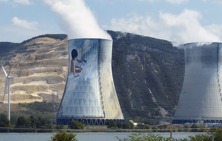 Arte urbano Jean-Marie Pierret planta nuclear Francia