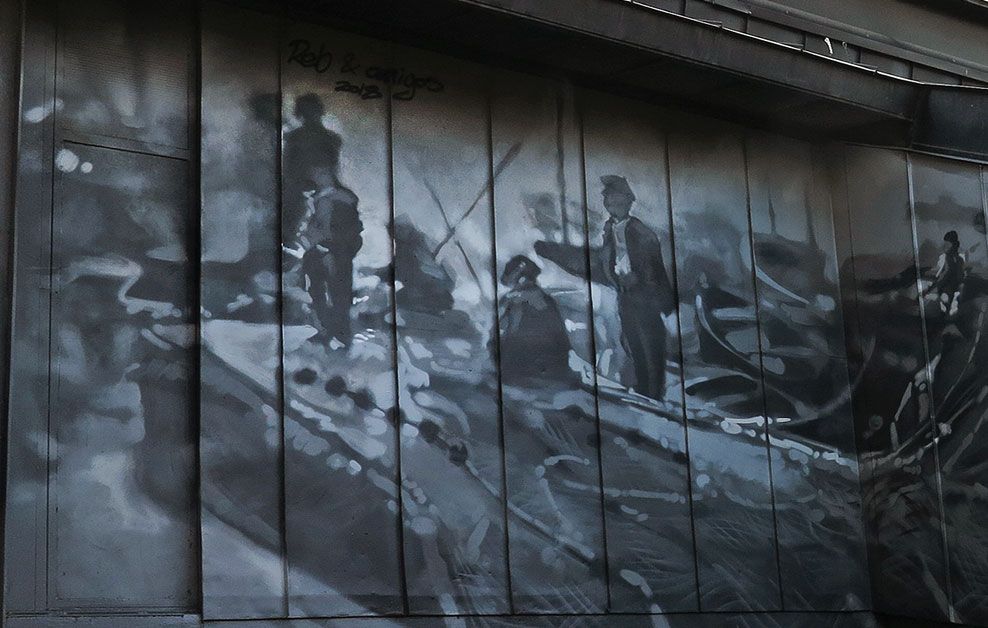 Arte urbano de Vassilis Rebelos, mercado de la Barceloneta