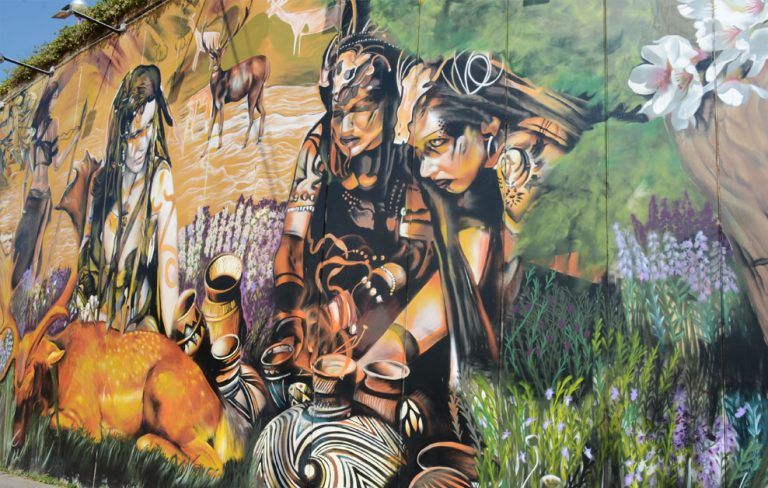 Arte urbano de Lily Brik en El Cogul
