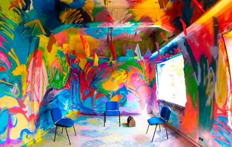 arte urbano galería abandonada SM172, Isable Rabassa, Papa urbano x
