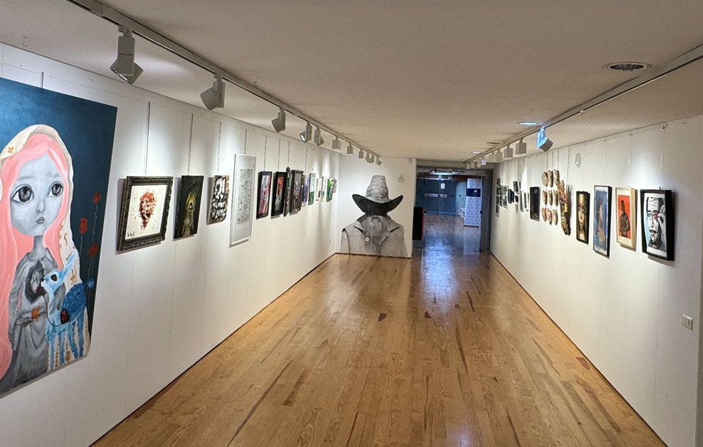 exposición colectiva Del Mur al Llenç 8va 2024