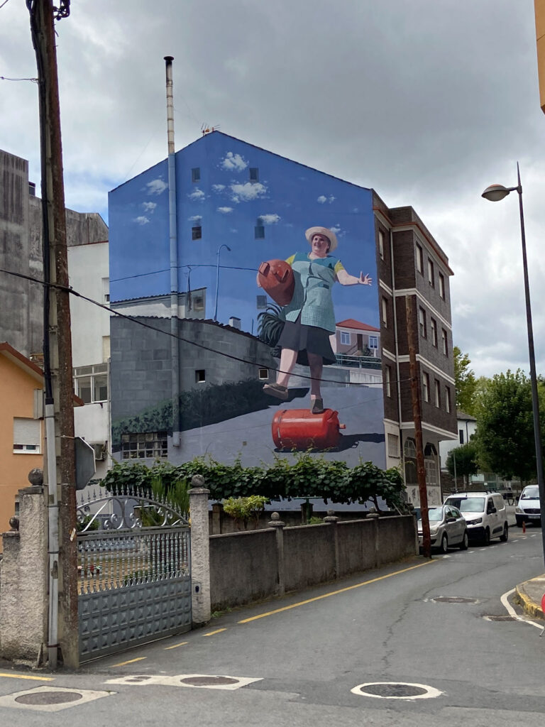 digerible Cortesa, la acróbata de Cambre: arte urbano en Galicia