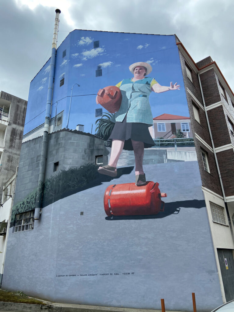 digerible Cortesa, la acróbata de Cambre: arte urbano en Galicia
