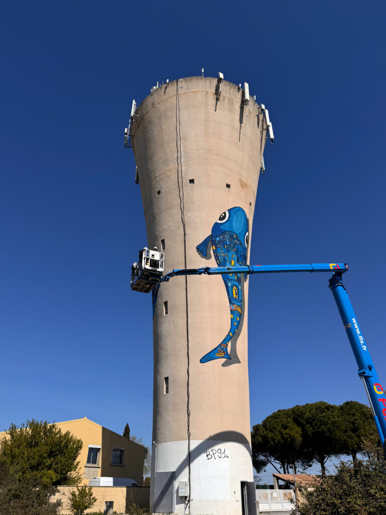 oups mural monumental chateau eau arte urbano digerible