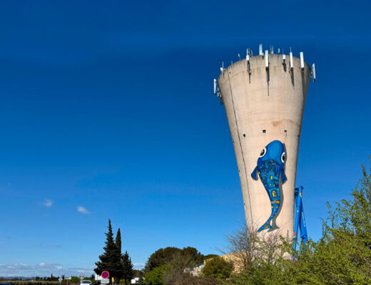 oups mural monumental chateau eau arte urbano digerible