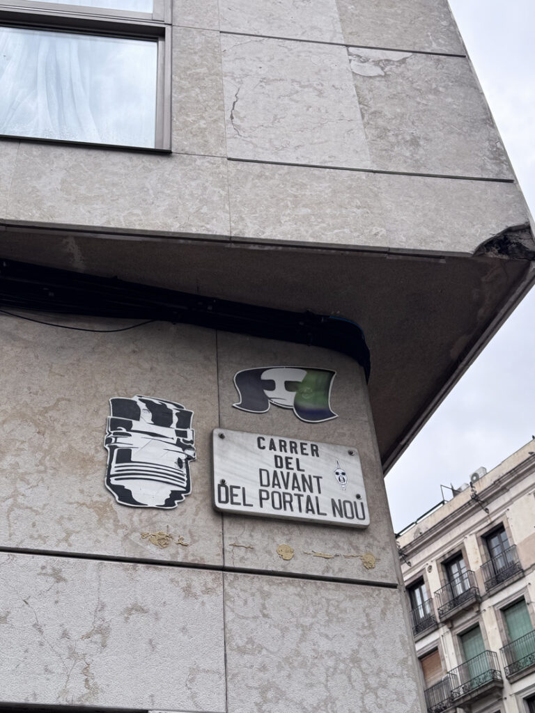Colp One - chuberchu paste-up-barcelona