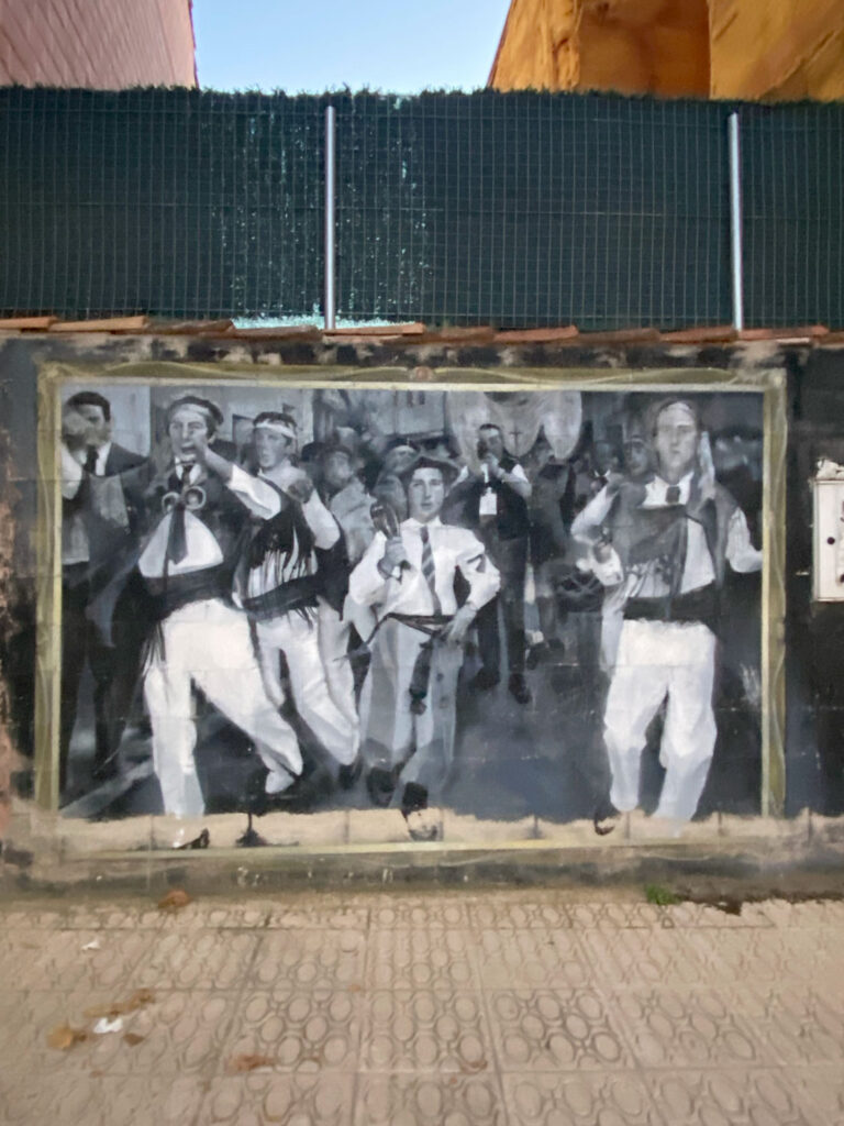 Danzadores, mural de arte urbano en Belorado